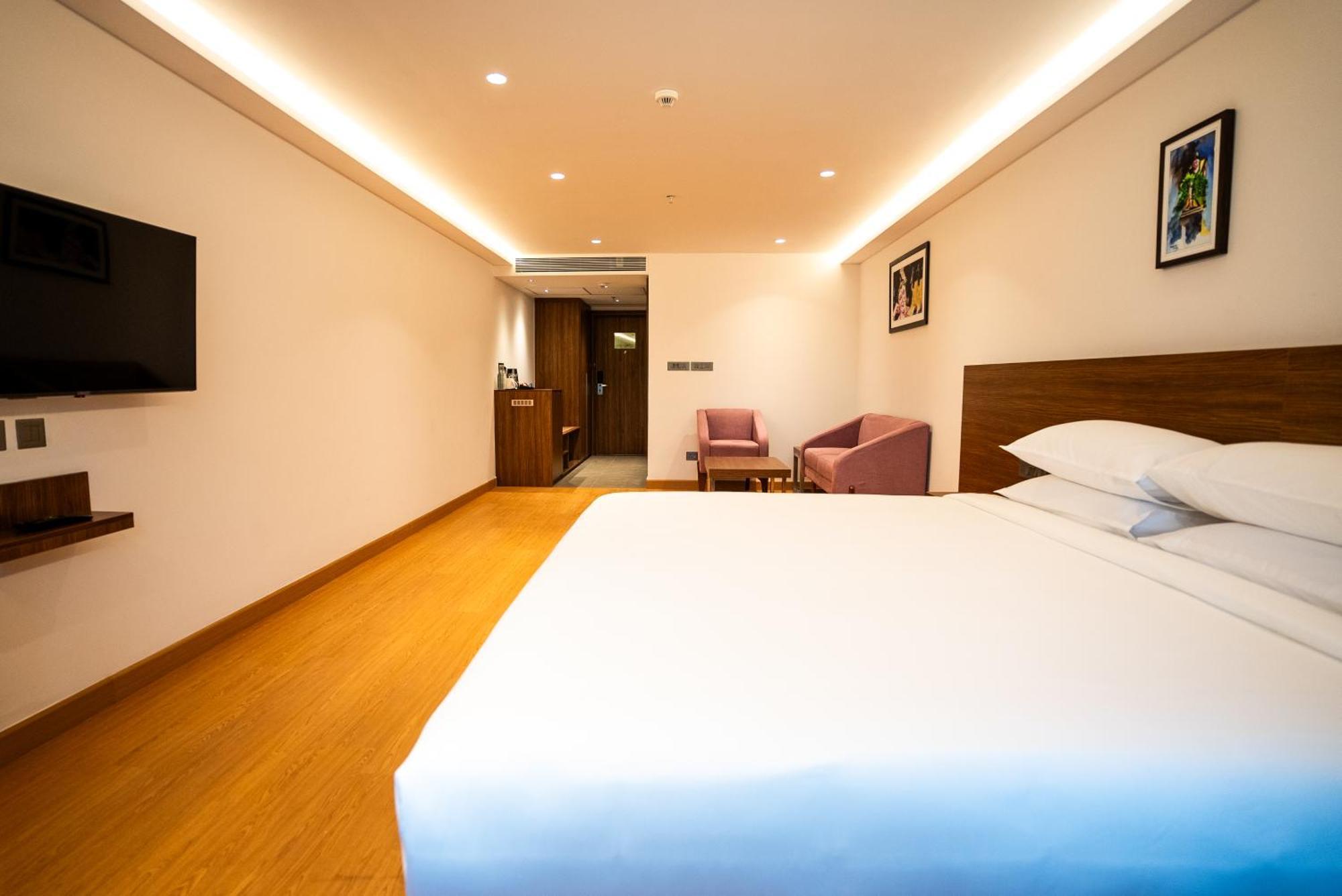 Lilac Hotel Guruvāyūr Exterior foto