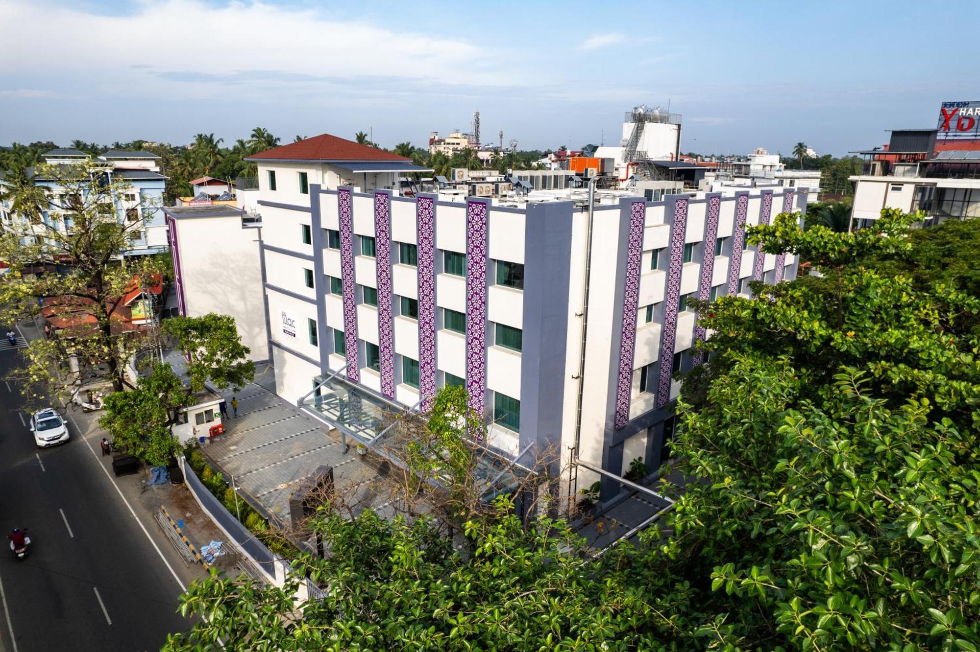 Lilac Hotel Guruvāyūr Exterior foto